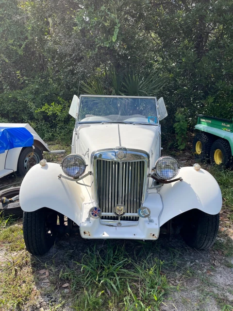 1952 MG car