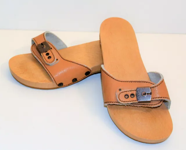Dr scholls wooden 2025 slides