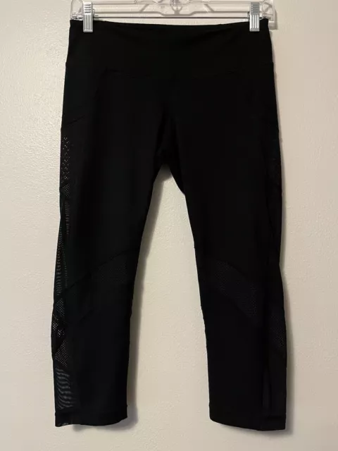 Zella Pull On Capri Leggings Womens Size Small Black Mini Pocket Mesh Detail