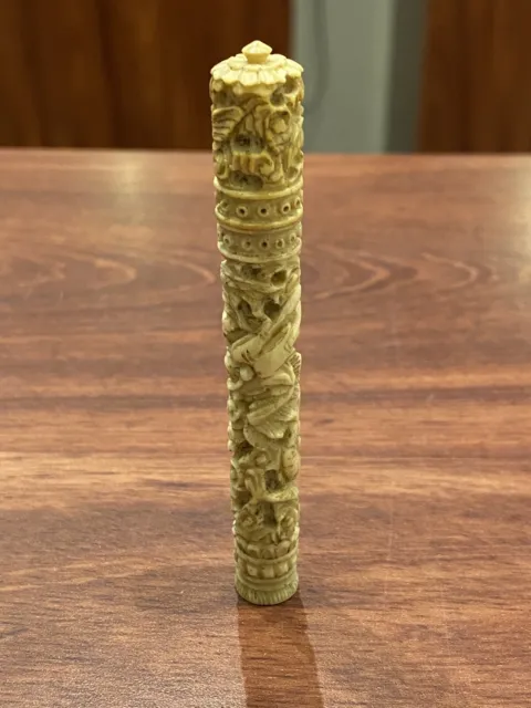 Antique Chinese Canton Carved Needle Case, decorated with Dragon. Circa 1860