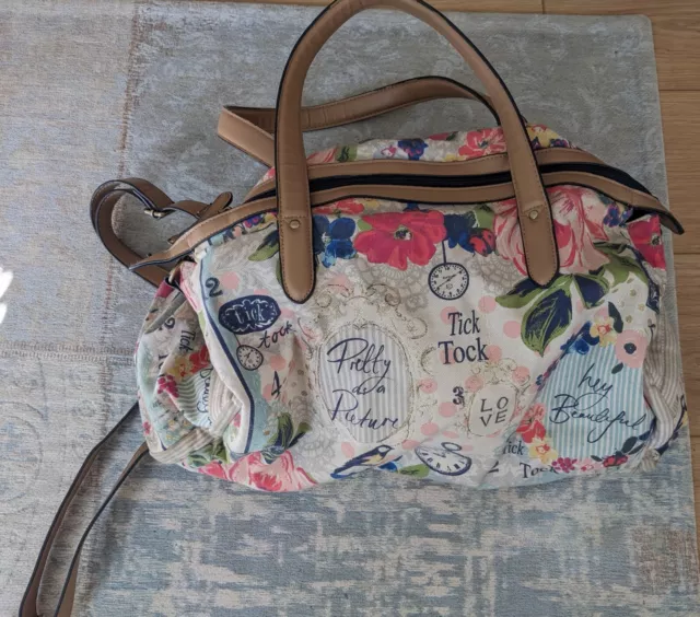 Monsoon accessorize floral weekender bag, with shoulder strap L43 x H38 x W23cms