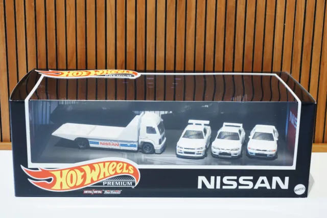 Hot Wheels Premium Nissan Skyline GT-R R32, R33, R34, 4 Car Set , 1:64, NEU+OVP