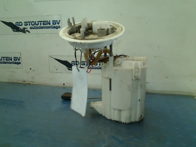 8K0919050H POMPE CARBURANT C Audi A4 Avant (B8) 2011