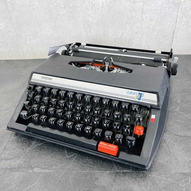 Typewriter Brother Valiant JP7-612.613 portable typewriter instruction manual