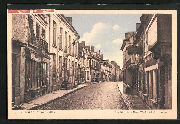 CPA Pouilly-sur-Loire, La Mairie, Rue Waldeck-Rousseau 1949