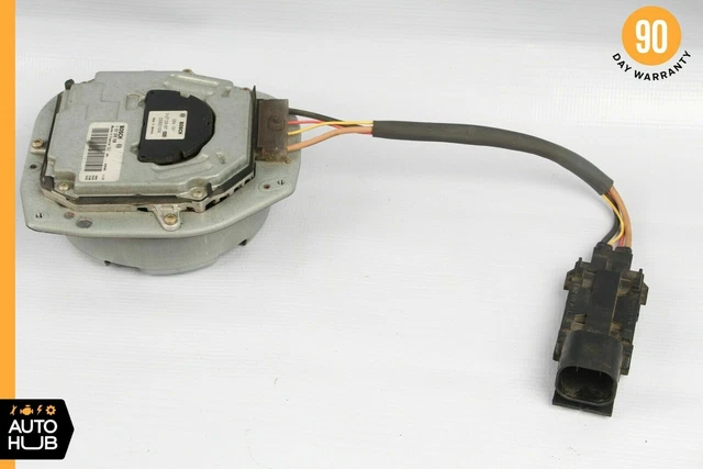 03-12 Mercedes R230 SL500 CLS550 Engine Cooling Fan Motor Radiator BOSCH OEM