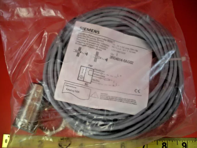 Siemens 3RG4014-0AG02 Proximity Sensor Switch 15-34vdc Sn 10mm 3RG40140AG02 New