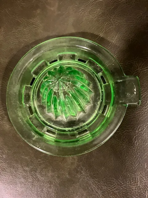 Vintage Green Depression Glass Lemon Reamer / Orange Juicer