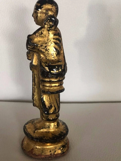 Burmese bronze figure of a standing priest/monk circa XV-XVI century 4
