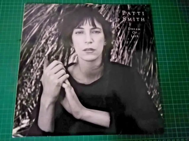 Patti Smith - Dream Of Life - LP Vinyl Record Mint and Unplayed 12” Album