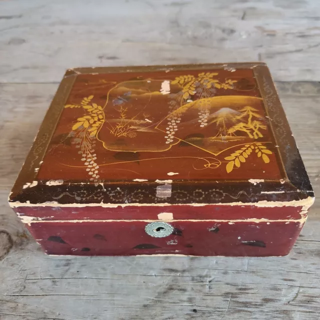 antique Asian rustic primitive Trinket Fuji ? lacquer BOX gold jewelry As Is