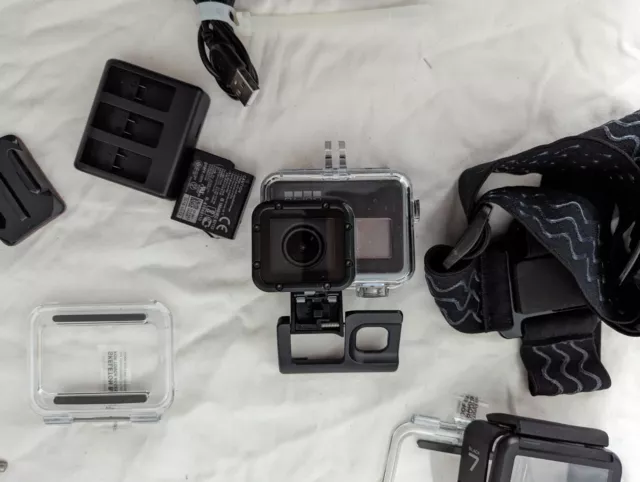 GoPro HERO7 Black Waterproof Action Camera + accesories , charger and batteries!
