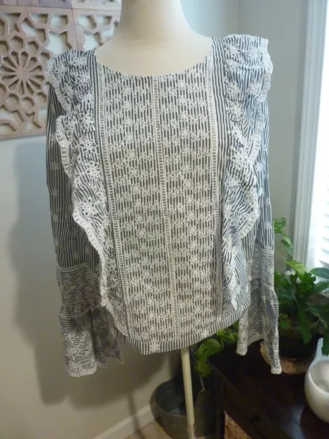 NWT Willow & Clay Blouse EYELET BOHO Top Ruffle Bell Sleeve Shirt Women's SIZE M