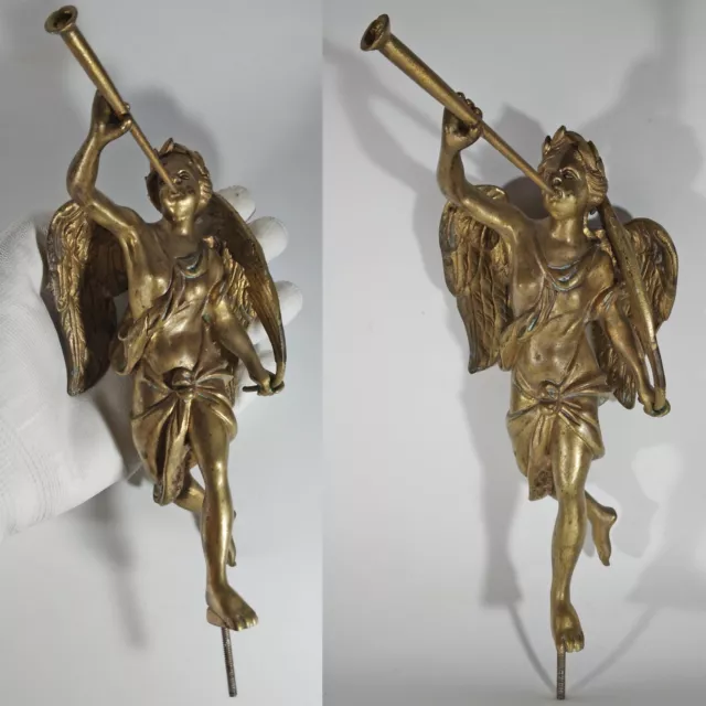 Ancienne statue sculpture en bronze pour pendule femme ailée angelot trompette