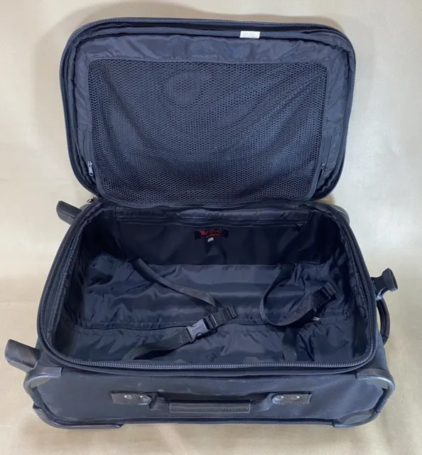 Andiamo Bravo Made in USA Black 22” Upright Wheeled Carry On Suitcase 7