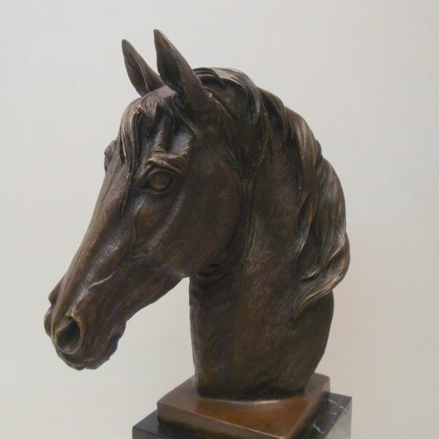 Estatua Caballo Fauna Art Deco Estilo Art Nouveau Estilo Bronce sólido Firmado