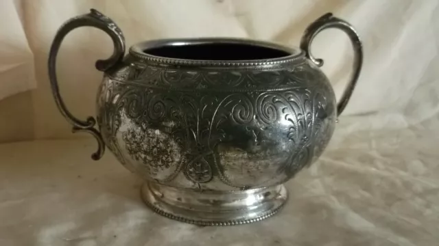 Vintage silver plated twin handled pot / urn, make a nice plant pot holder, Worn