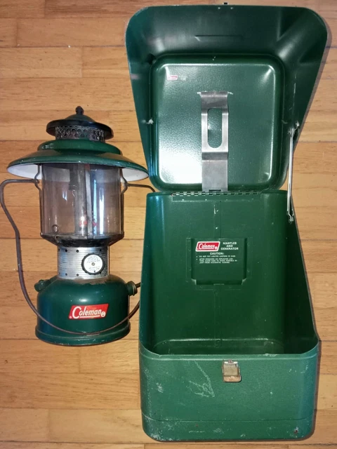 VINTAGE COLEMAN GREEN 2 Mantle Lantern 220E 195 w/ Instruction ...