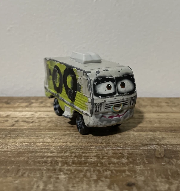Disney Pixar Cars 3 ARVY #00 Thunder Hollow