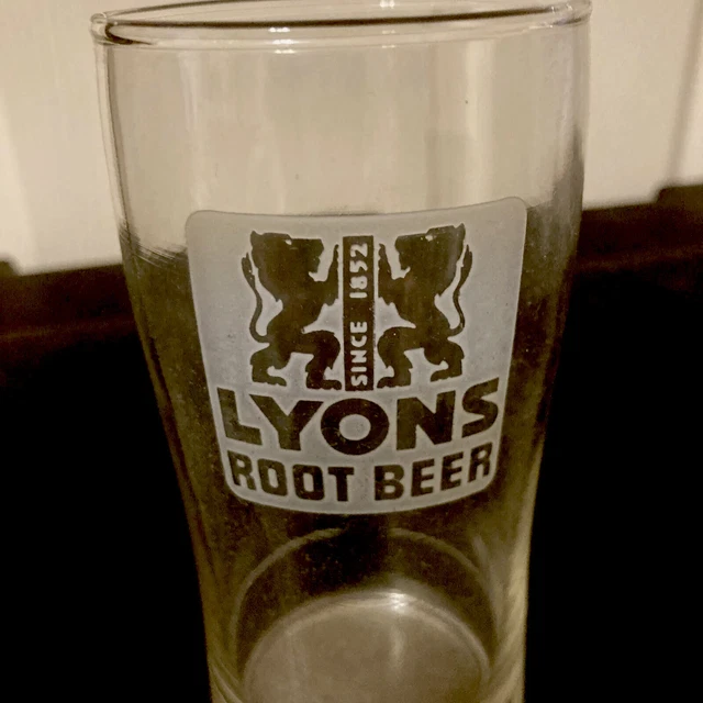 Vintage LYONS ROOT BEER Glass Soda Pop Fountain 5 1/8” Tall Drinking Syrup Line