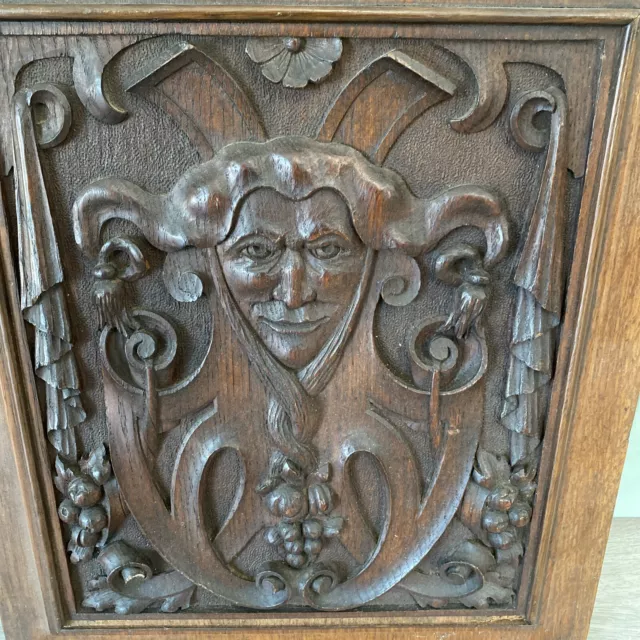 Antique  18th 19th Century Carved  Oak Wooden Panel Of A Jester 2