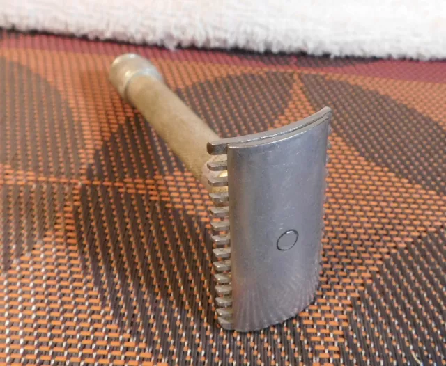 Vintage 1918 WW1 U.S. Military Safety Razor Serial #J-1385 "Gillette Old Type"