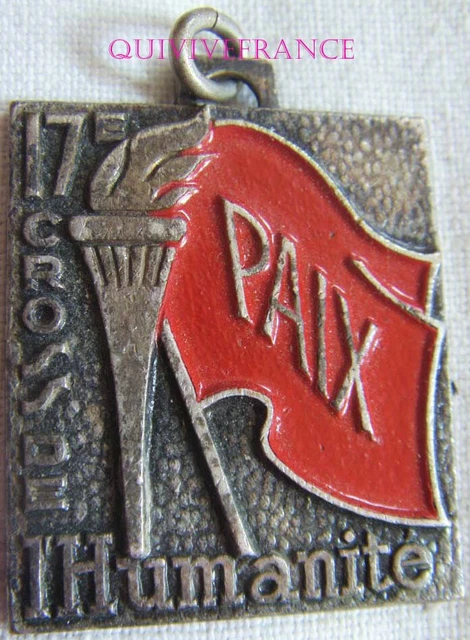 IP547 - Badge D'Official of / The 10° Cross De L'Humanities (1947) - Communism