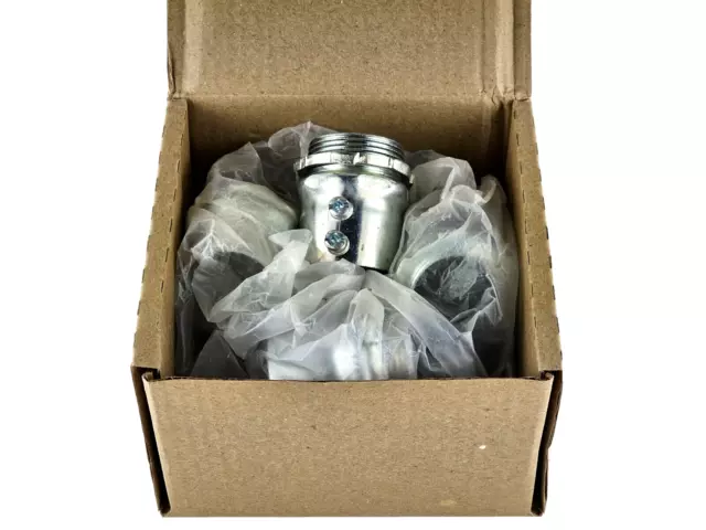 NEW Eaton Crouse Hinds 453 Set Screw Type Box Connector, 1-1/4" ( Box of 10 )