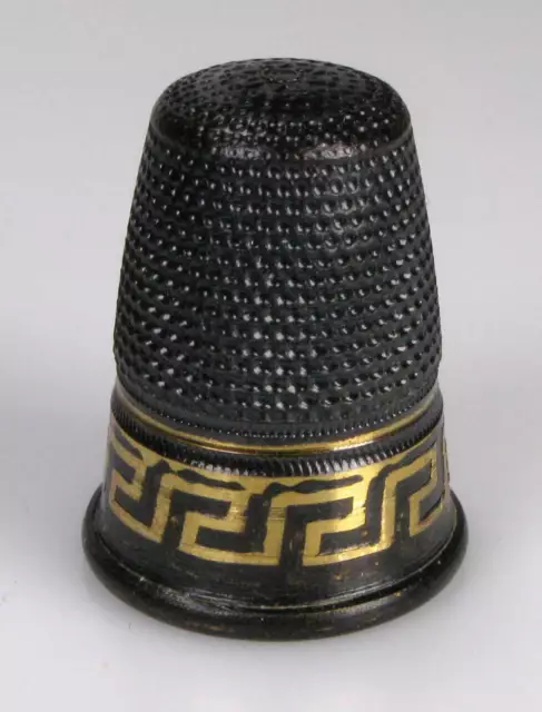 Fingerhut thimble Messing geschwärzt Meanderband  1900 Österreich