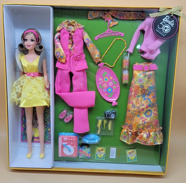 2008 Mattel Most Mod Party Becky Barbie Doll Gift Set #N5012 NRFB