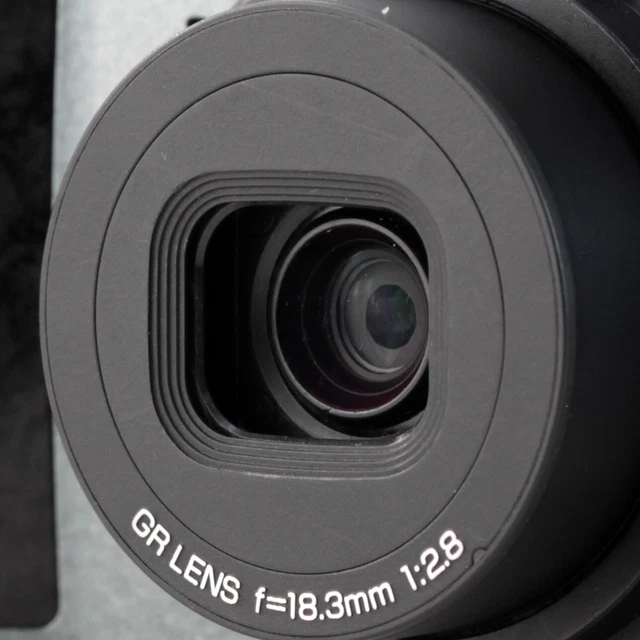 【Boxed / SH:1028】 Ricoh GR Limited Edition Only 5000 Unit 16.2MP Digital Camera 2