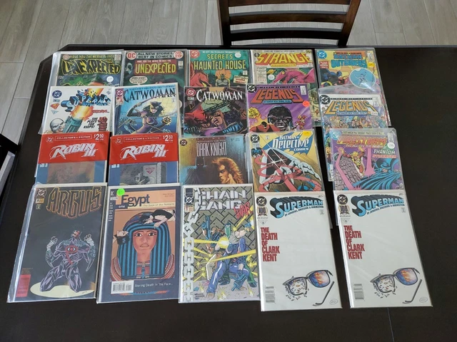 Lot Of 20 DC Comics Superman Catwoman Batman Robin Legends Dark Knight