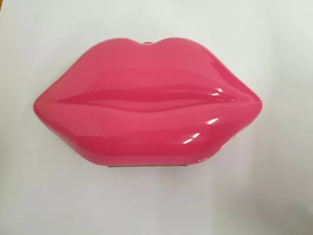 Too Faced Lip Clutch