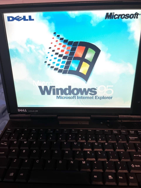 Vintage Dell Latitude LM M133ST, TS30G 12.1" Laptop Intel Pentium 133MHz