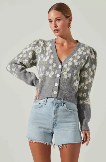 NEW ASTR The Label Size Large Marissa Cardigan Sweater Gray Floral