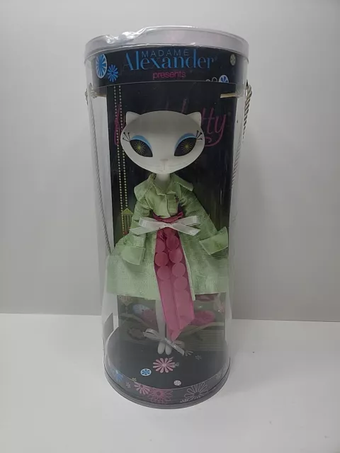 Madame Alexander Presents French Kitty OOH-LA-LA 2005 9" Doll, Rare, New