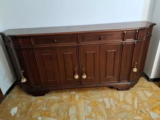 Credenza in legno massello come nuovo