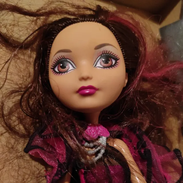 Poupée collector Ever After High Briare beauty