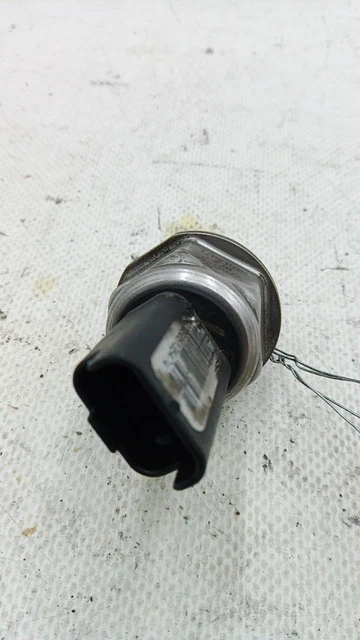 Capteur de pression de rampe injection RENAULT CLIO 3 PHASE 1 1.5 /R:60254553