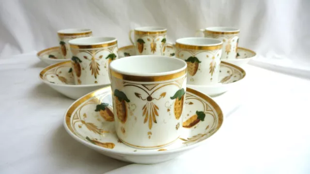 6 Tasses à café Litron en porcelaine Vieux Paris  époque 19e Siècle