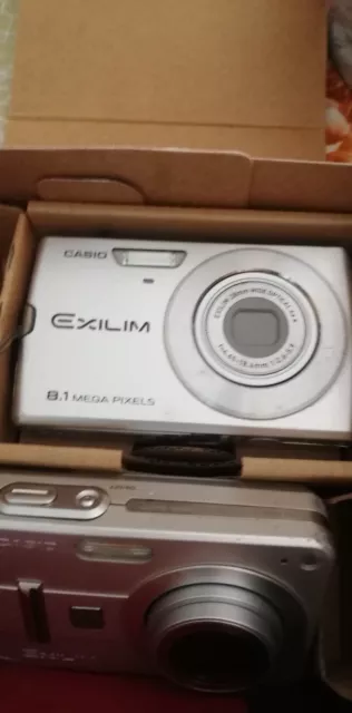 N. 2 FOTOCAMERE Casio Exilim EX-Z150 e EX-Z157