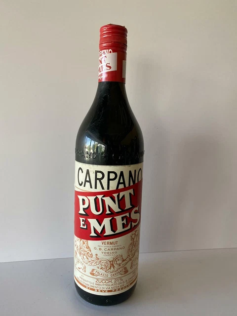 Bottiglia di Vermut "Punt e Mes"