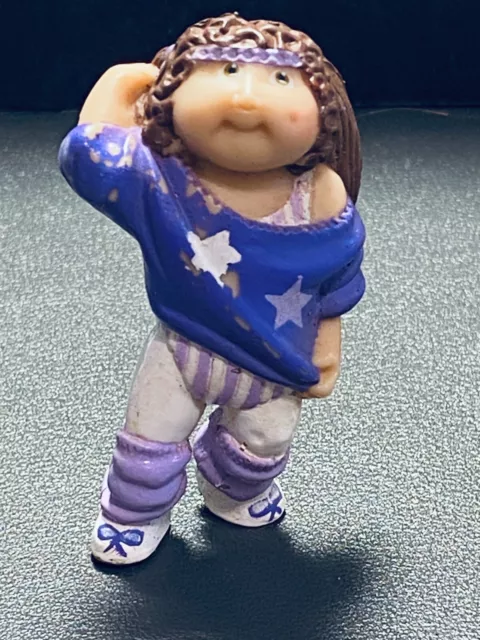 VNTG Cabbage Patch Kids 1984 PVC 2.25" Figure Girl Jazzercise Purple Exercising