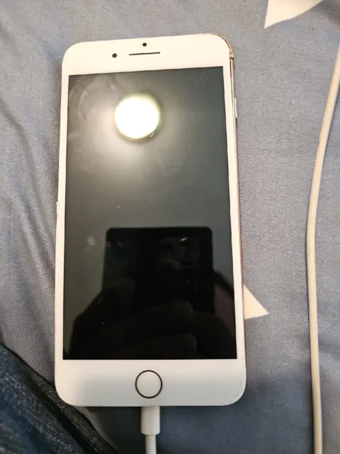 Apple iPhone 8 Plus (A1864) | 64GB | Gray | Cracked | No Power | IC Locked G287