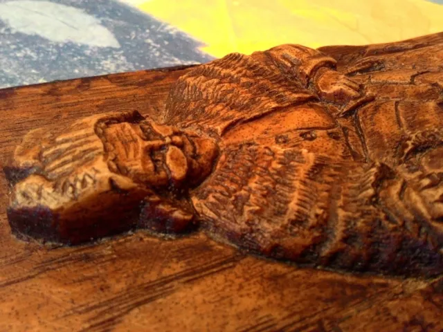 Antiguo Cuadro En Relieve Tallado A Mano Con Bonita Escena Rústica 3