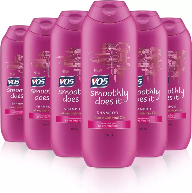 VO5 Smoothly Does It Shampoo infundiert mit lebenswichtigen Ölen für trockenes, krauses Haar und 6