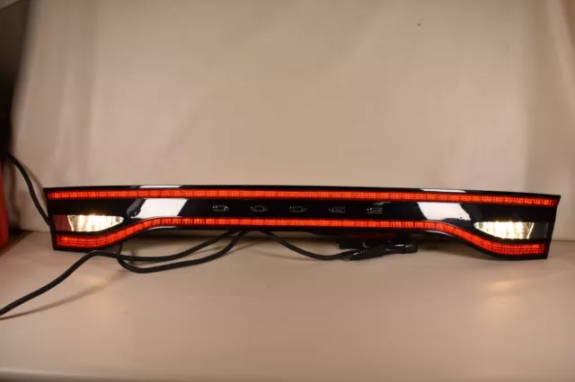 13-16 Dodge Dart Trunk Center Tail Light Finish Panel Led Taillight Oem