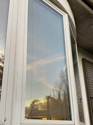 aluplast Finestre PVC con doppia apertura incluso Vetro OPACO per BAGNO Larghezza 550mm 
