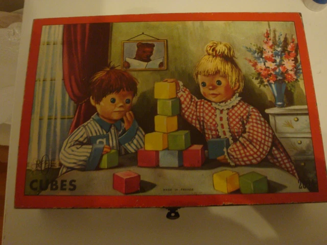 BOITE ANCIENNE DE CUBES BOIS JOUET ANCIEN COLLECTION déco début XXe D BOITE ANCIENNE DE CUBES BOIS JOUET ANCIEN COLLECTION déco début XXe D