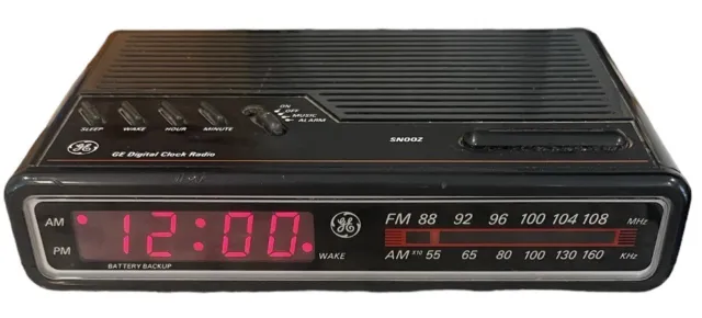 Vintage GE Digital Alarm Clock AM/FM Radio Model No 7-4612 BKB Fully Tested